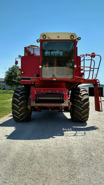 1978 International 1480 Combine