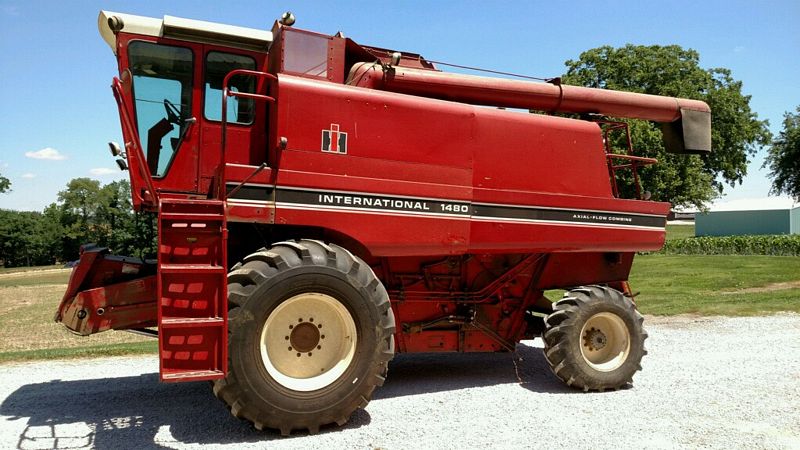 1978 International 1480 Combine