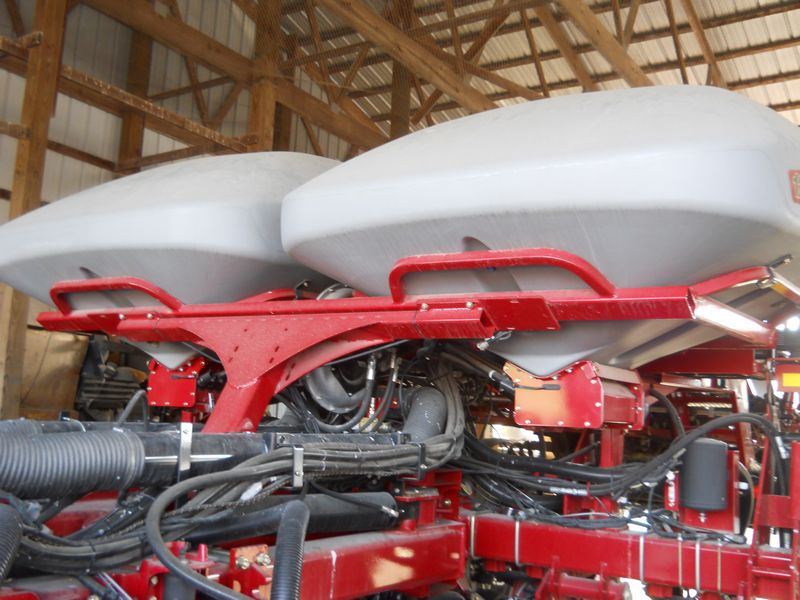 2016 Case IH 1255 Planter