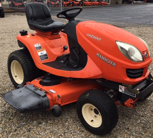 2006 Kubota GR2100 Garden Tractor