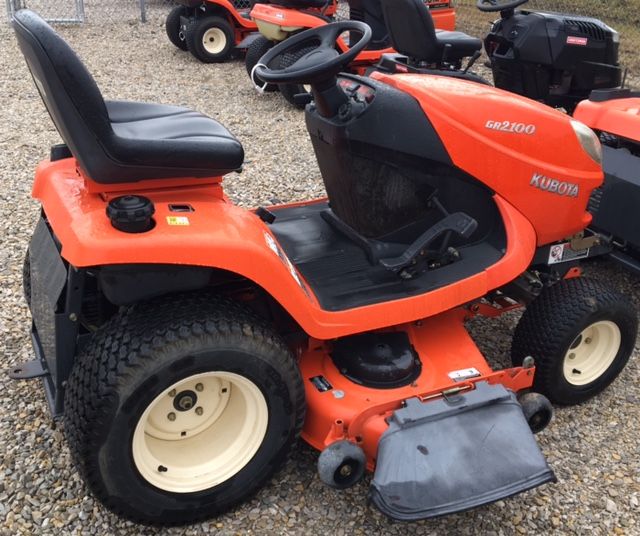 2006 Kubota GR2100 Garden Tractor