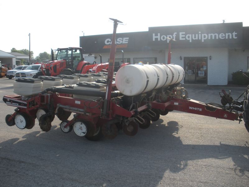 1995 White 6106 Planter