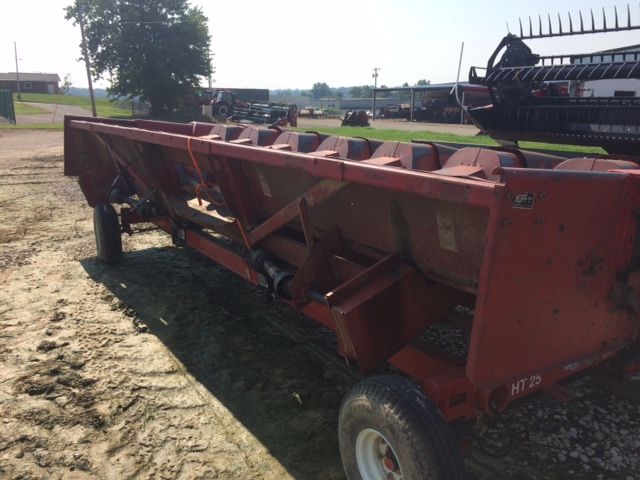 1981 International 983 Header Corn Head