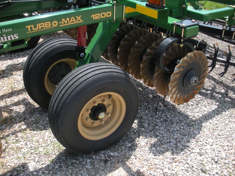 2018 Great Plains 1200TM Vertical Tillage