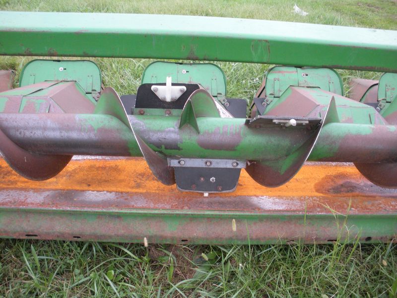 1980 John Deere 643 Header Corn Head