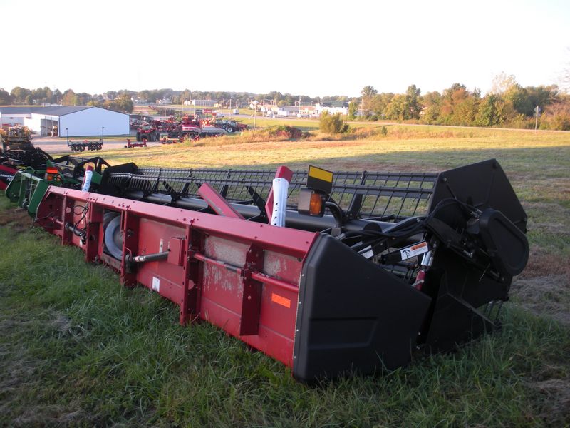 2004 Case IH 1020-30F Header Combine