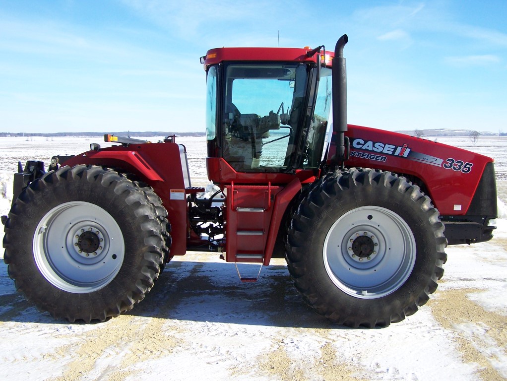 2010 Case IH Steiger 335 Tractor