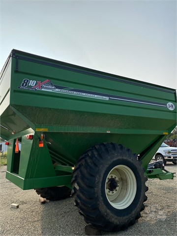 2015 J&M 810 Grain Cart