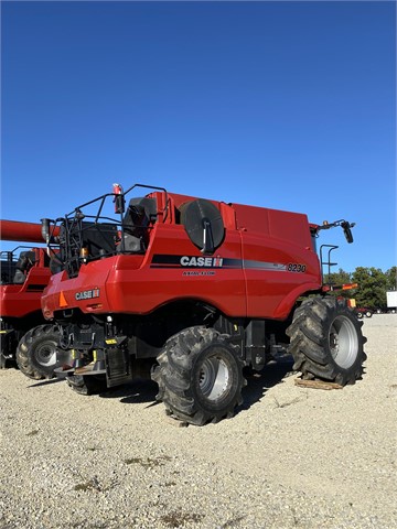 2013 Case IH 8230 Combine