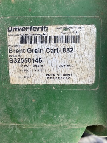 2014 Brent 882 Grain Cart