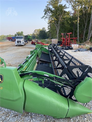 2009 John Deere 630D Header Combine