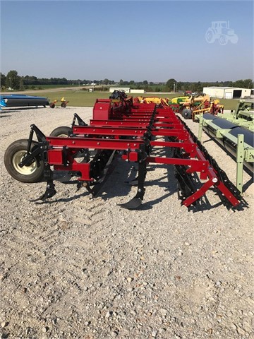 2021 W&A 2114 Cultivator RowCrop