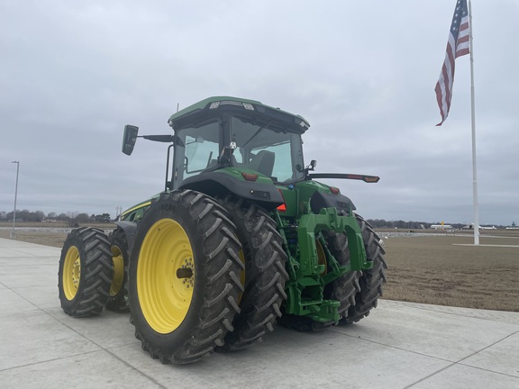 2022 John Deere 8R 310 Tractor