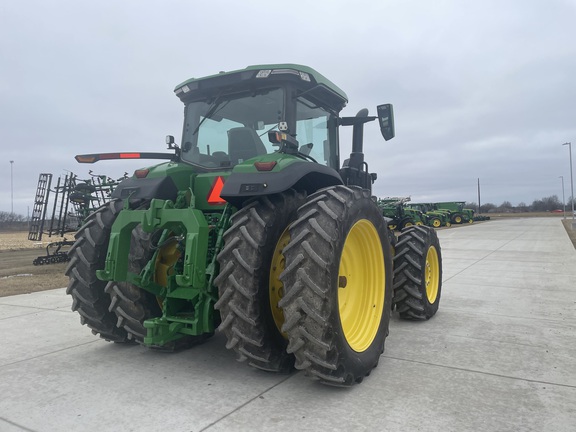 2022 John Deere 8R 310 Tractor