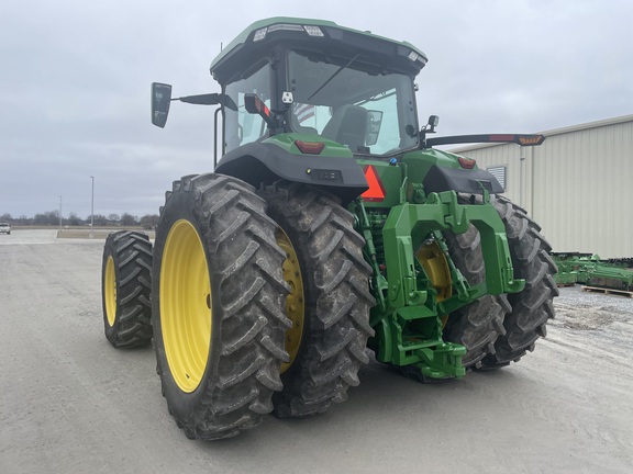 2022 John Deere 8R 310 Tractor