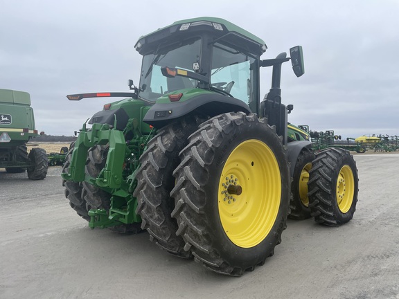 2022 John Deere 8R 310 Tractor