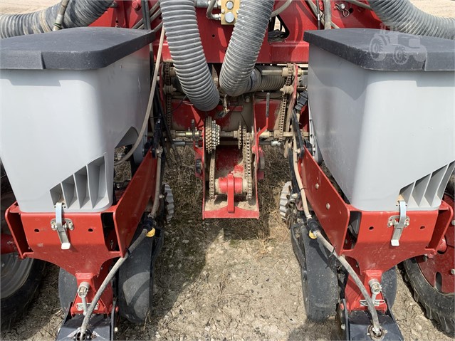 2011 Case IH 1230 Planter