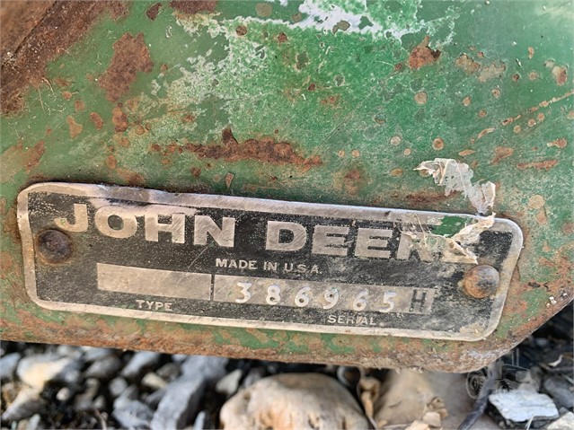 1992 John Deere 644 Header Combine