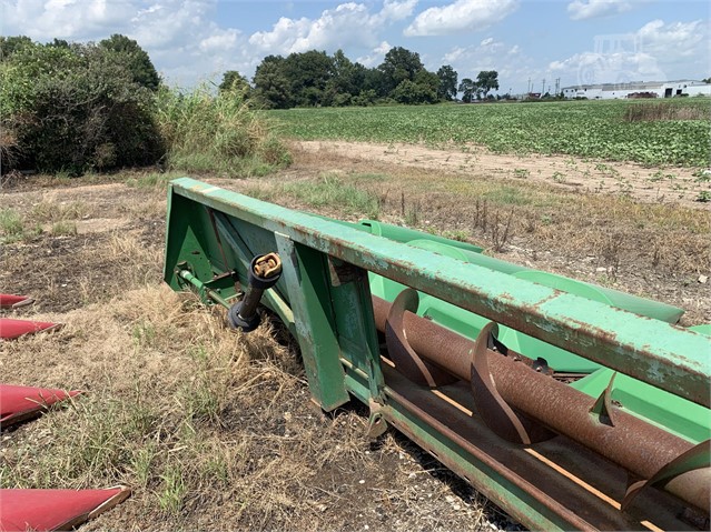 1992 John Deere 644 Header Combine