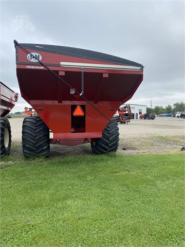 2022 J&M 1000-20S Grain Cart