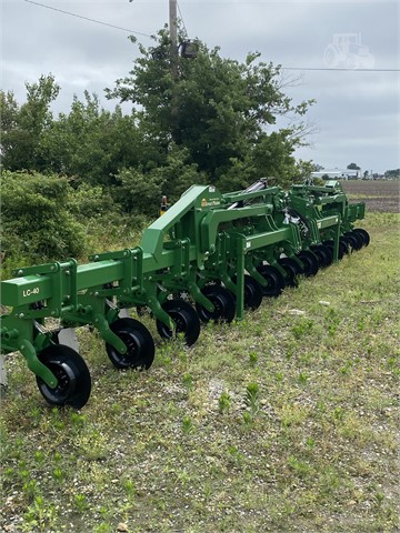 2022 Great Plains LC40 Cultivator RowCrop