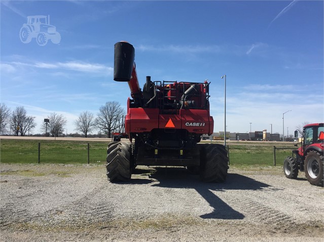 2015 Case IH 8240 Combine