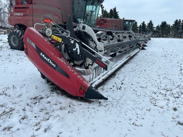 2022 MacDon FD240 LEXION Header Combine