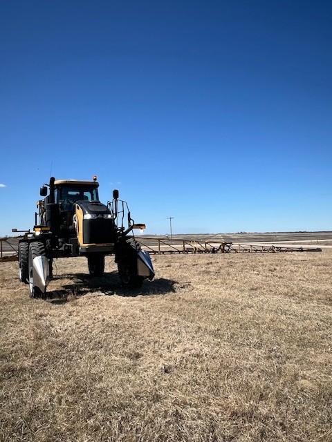 2022 RoGator RG1100C Sprayer/High Clearance