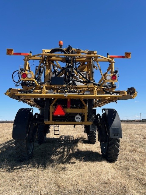 2022 RoGator RG1100C Sprayer/High Clearance