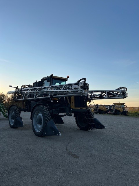 2022 RoGator RG1300C Sprayer/High Clearance