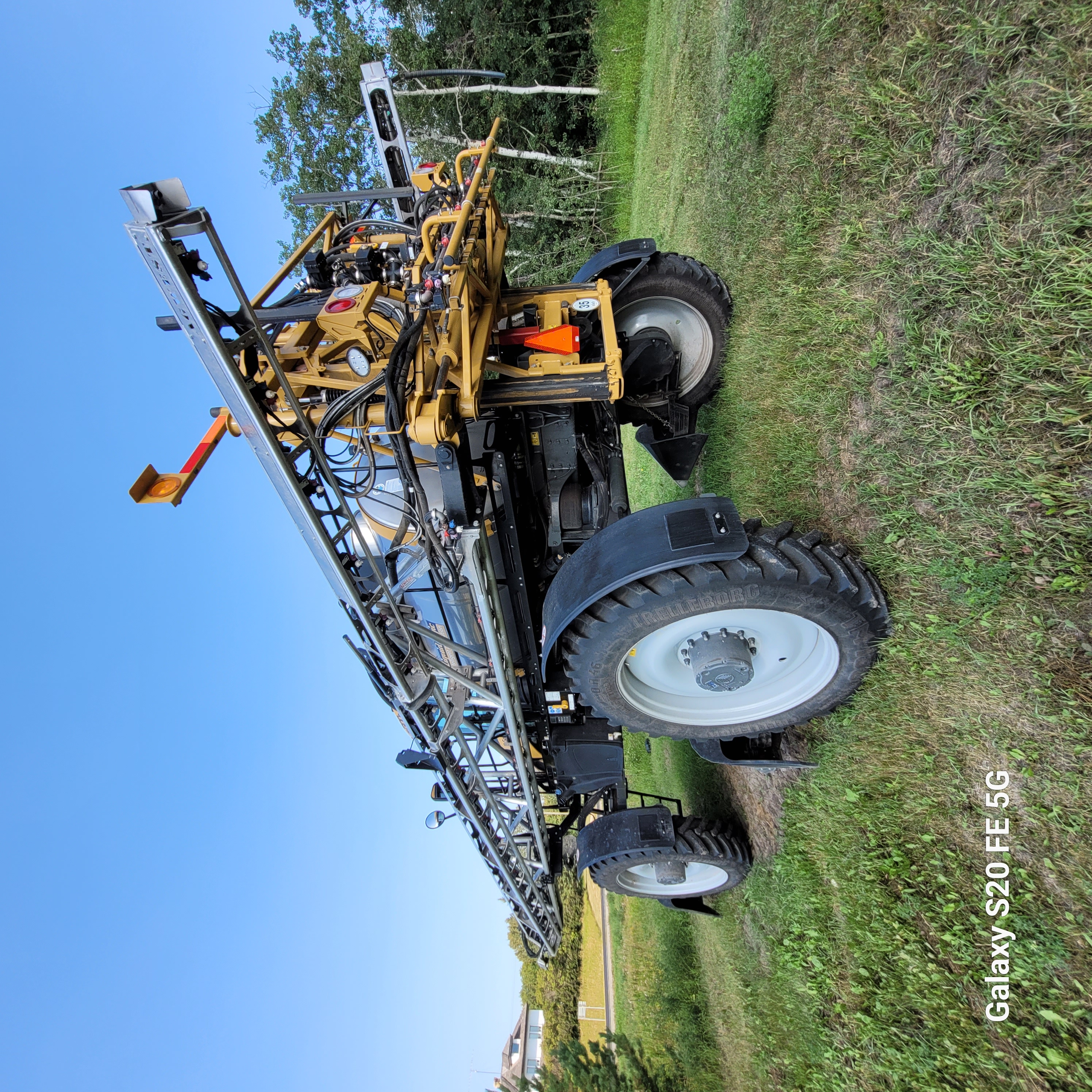 2022 RoGator RG1300C Sprayer/High Clearance