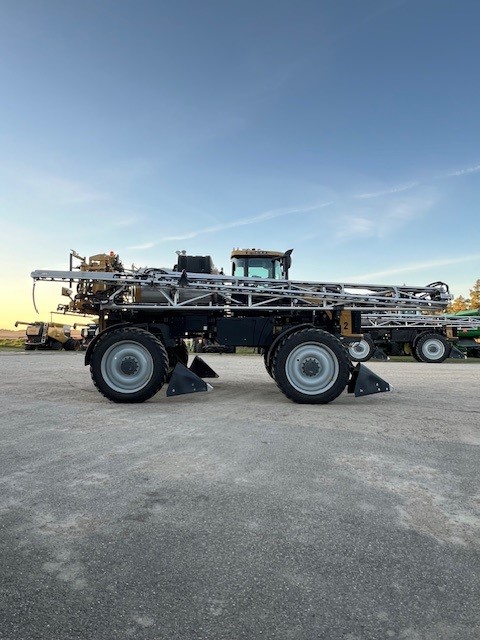 2022 RoGator RG1300C Sprayer/High Clearance