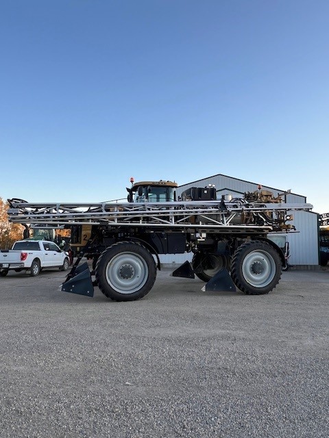 2022 RoGator RG1300C Sprayer/High Clearance