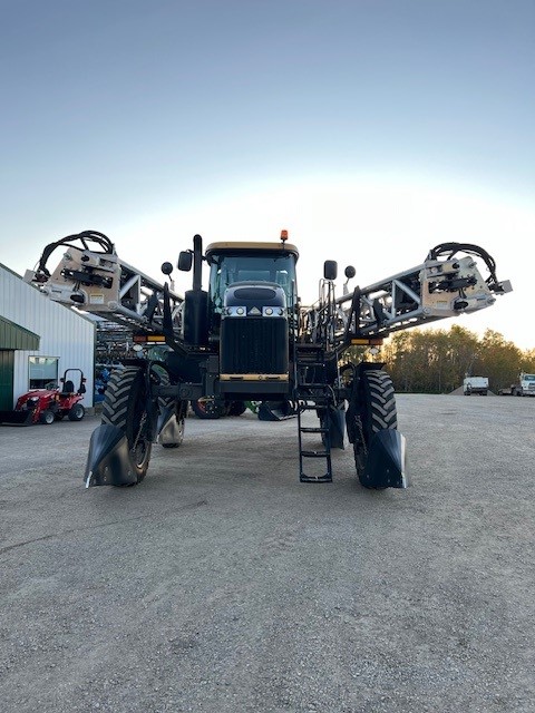 2022 RoGator RG1300C Sprayer/High Clearance