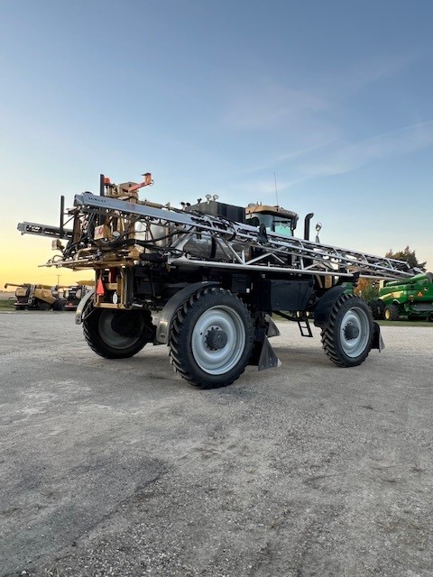 2022 RoGator RG1300C Sprayer/High Clearance