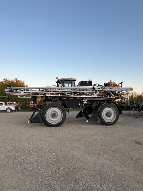 2022 RoGator RG1300C Sprayer/High Clearance