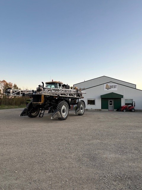 2022 RoGator RG1300C Sprayer/High Clearance