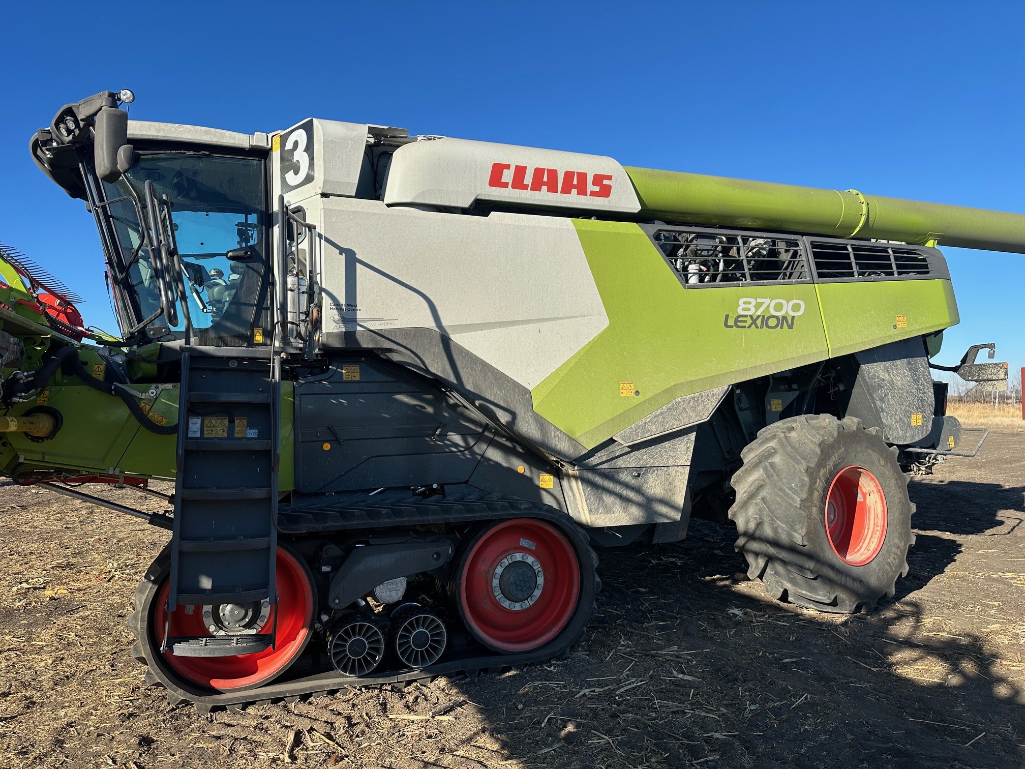 2022 CLAAS 8700TT Combine