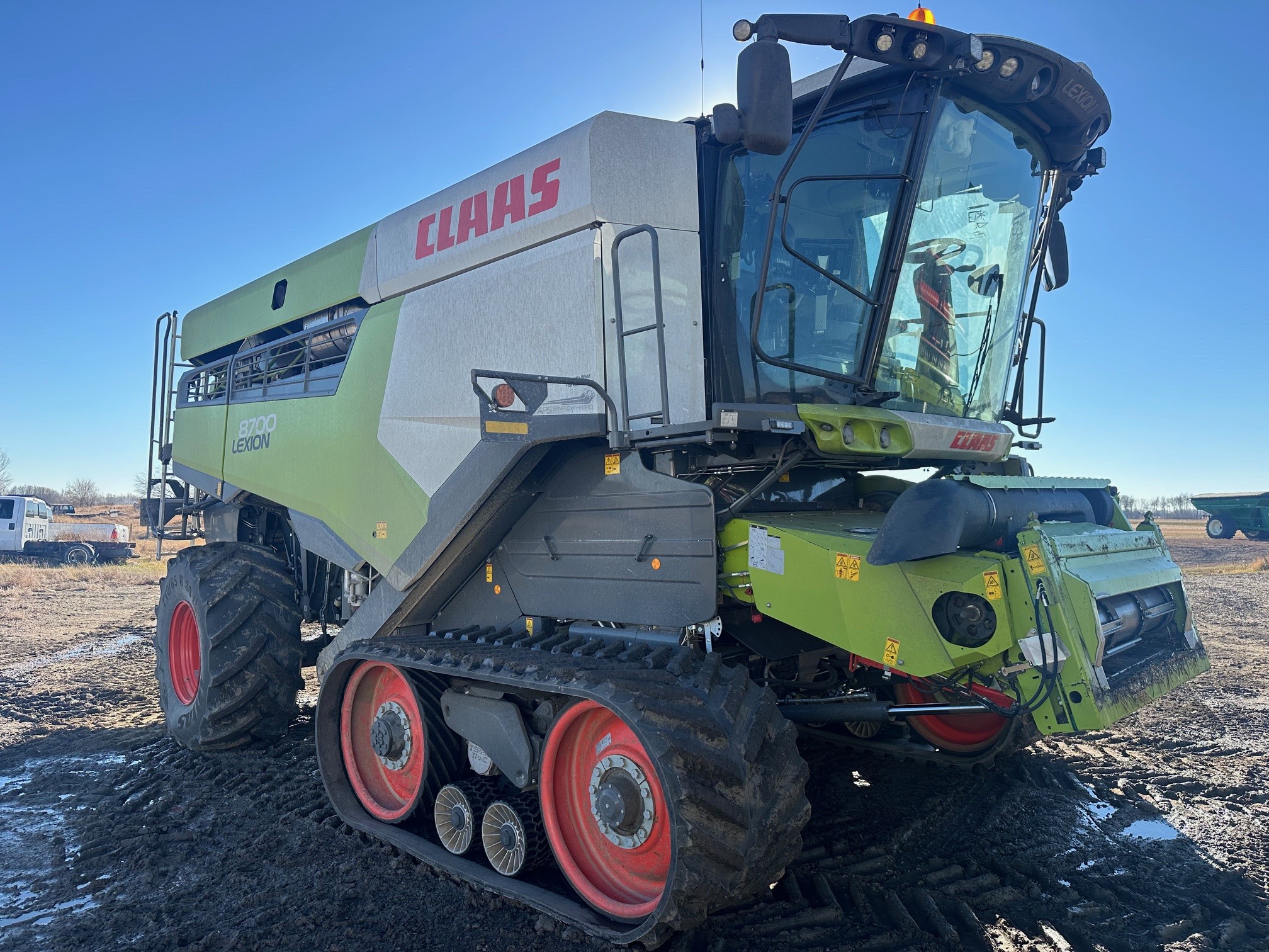 2022 CLAAS 8700TT Combine