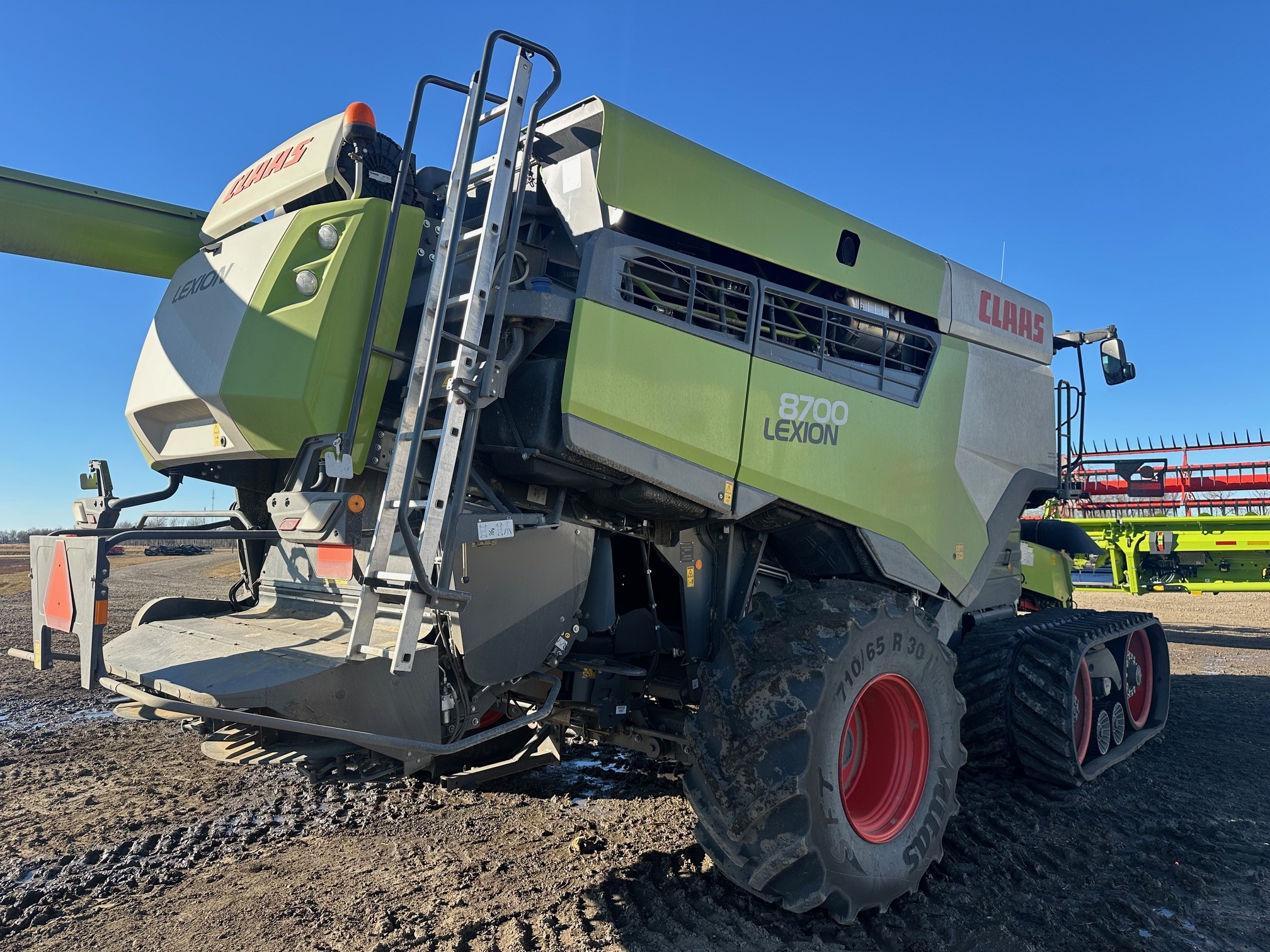 2022 CLAAS 8700TT Combine