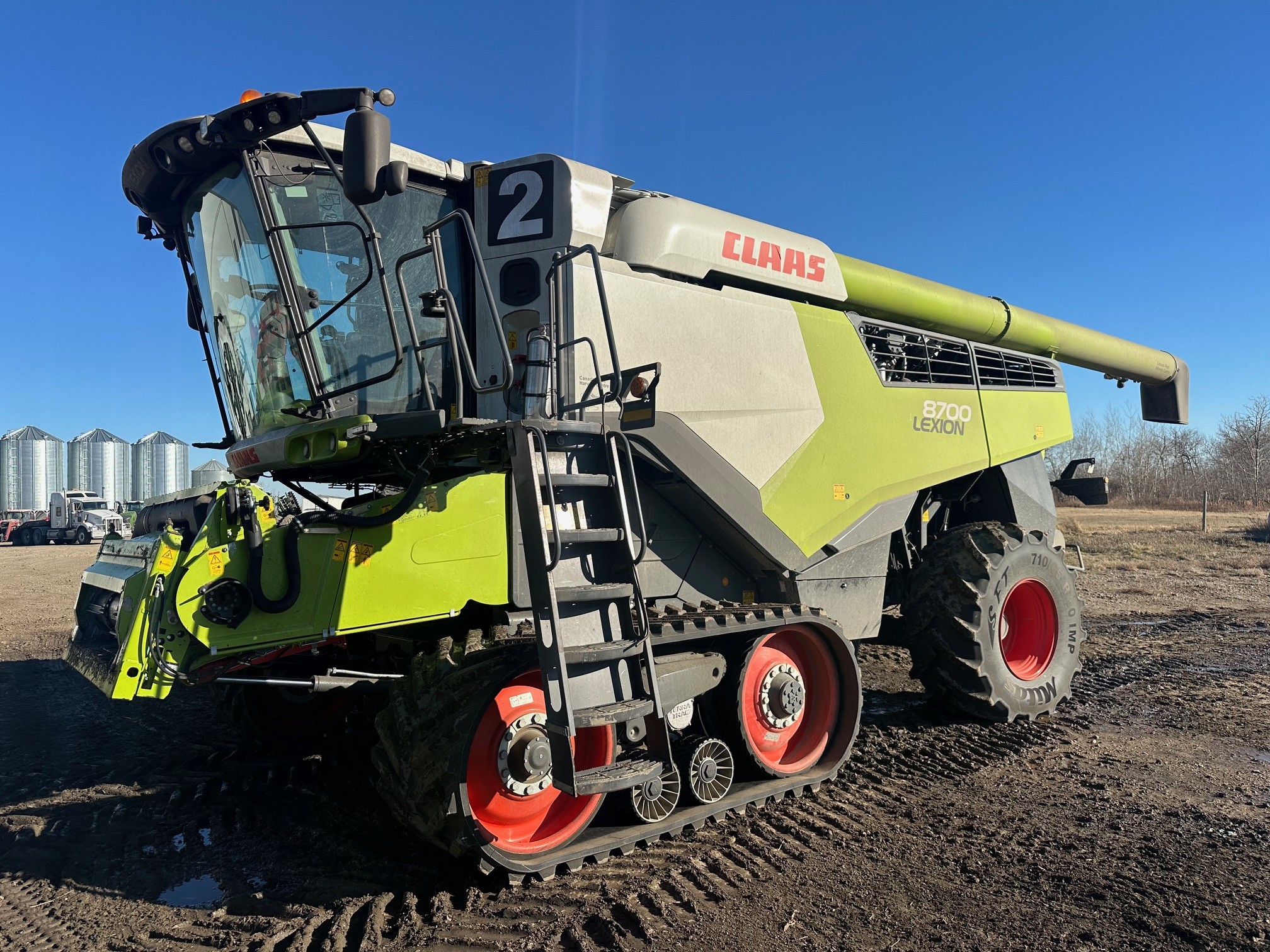 2022 CLAAS 8700TT Combine