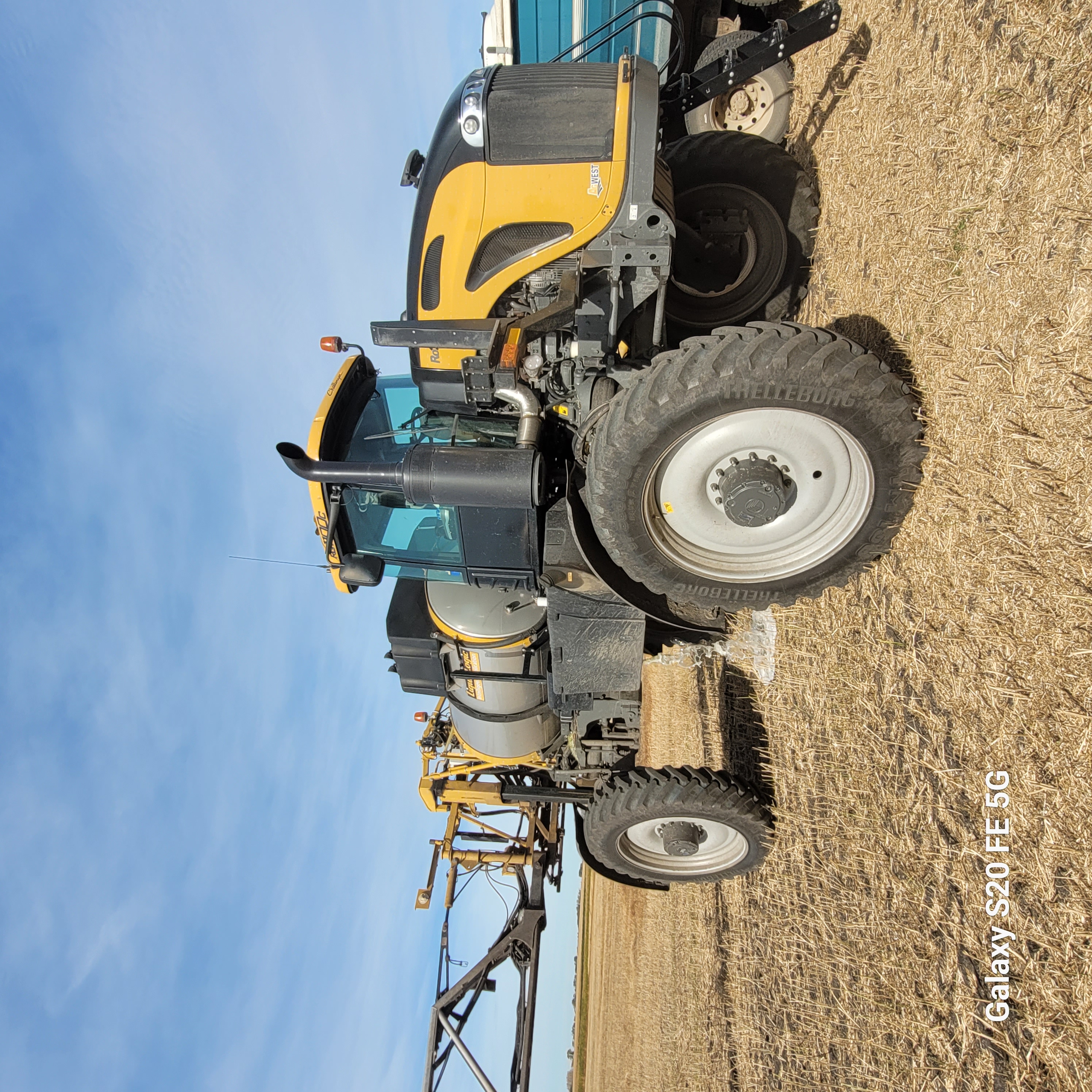 2019 RoGator RG1100C Sprayer/High Clearance