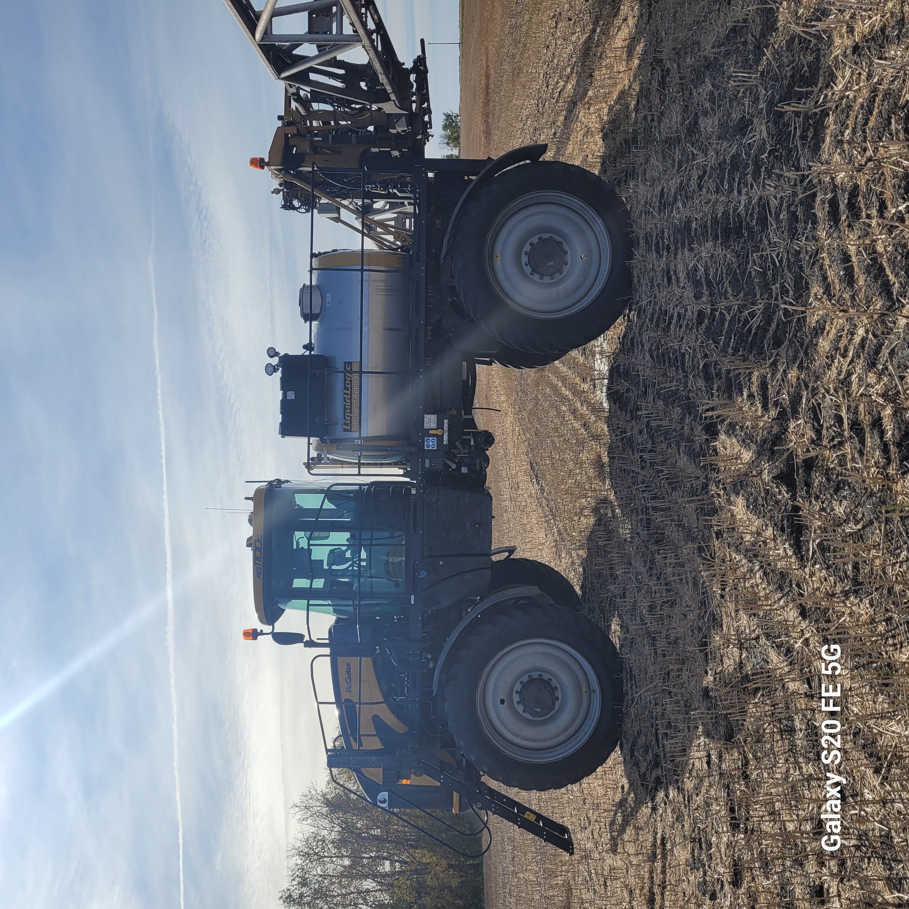 2019 RoGator RG1100C Sprayer/High Clearance