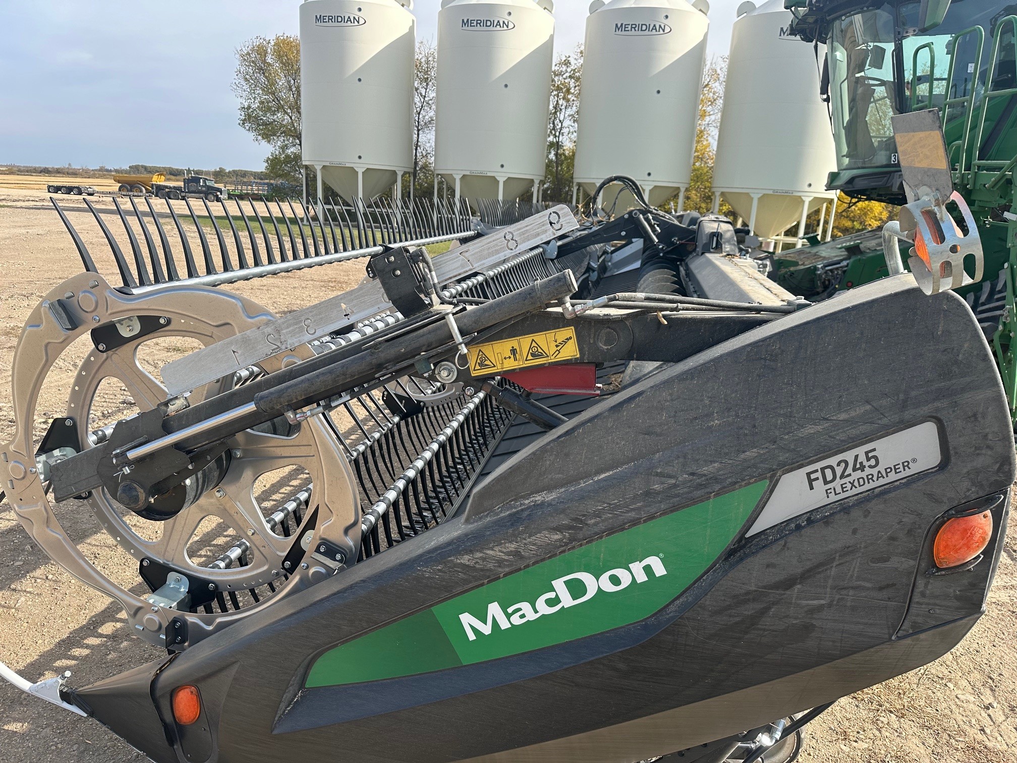 2022 MacDon Fd245- JD X9 Header Combine