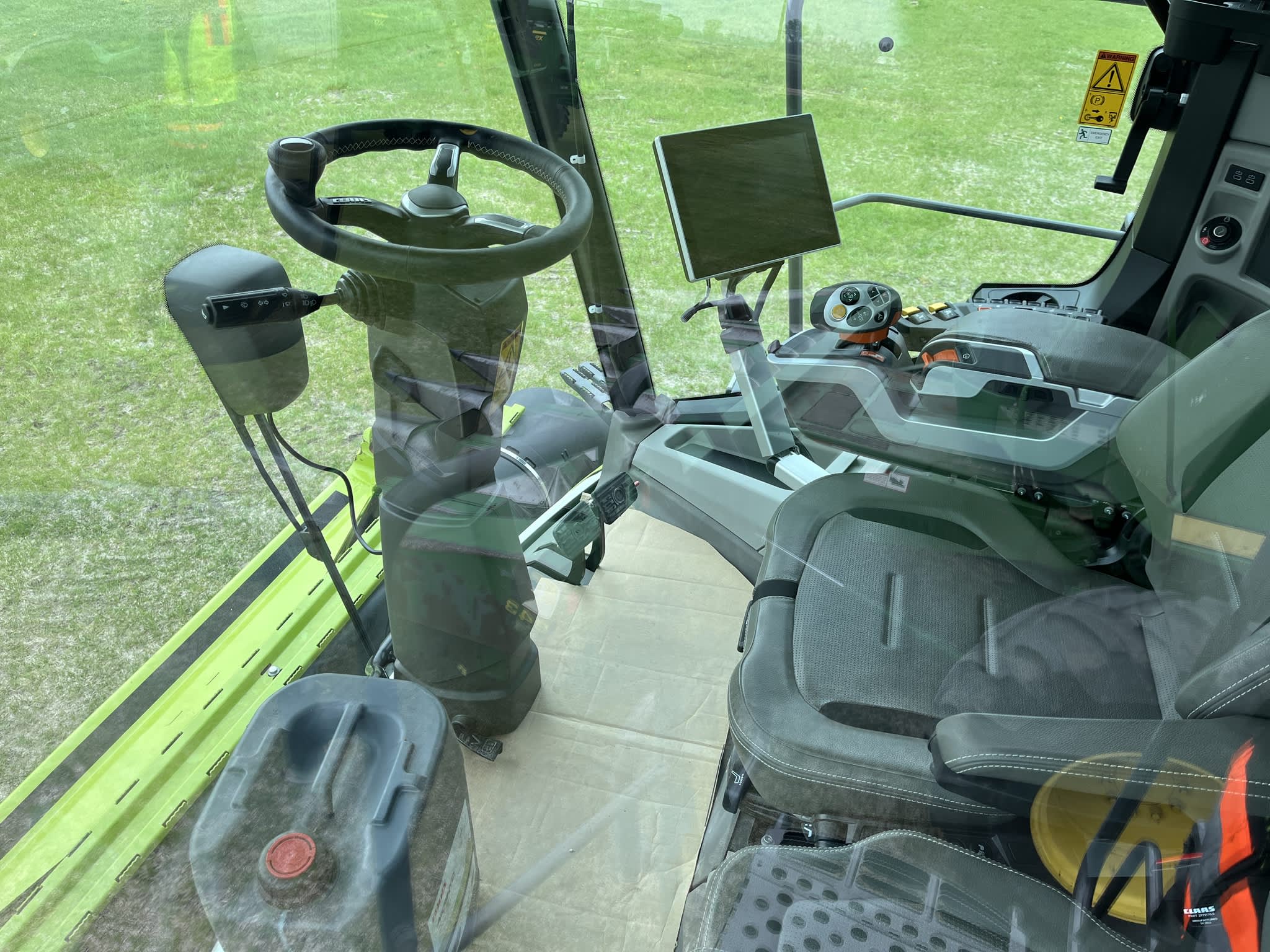 2024 CLAAS 8700TT Combine