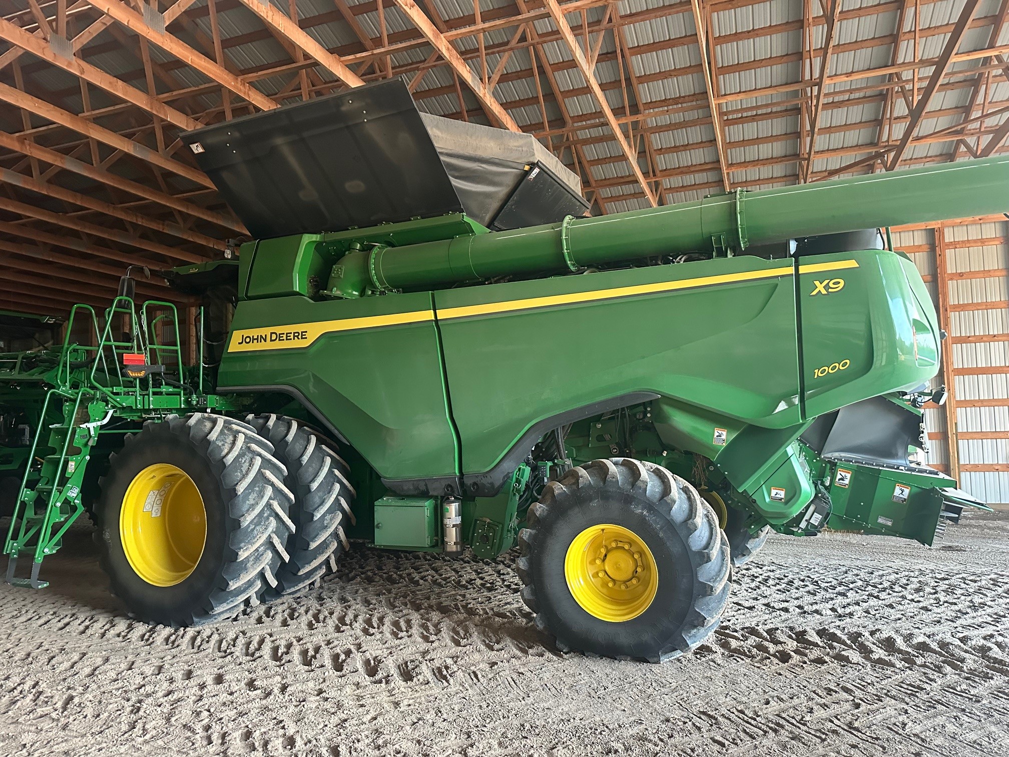 2024 John Deere X9 1000 Combine