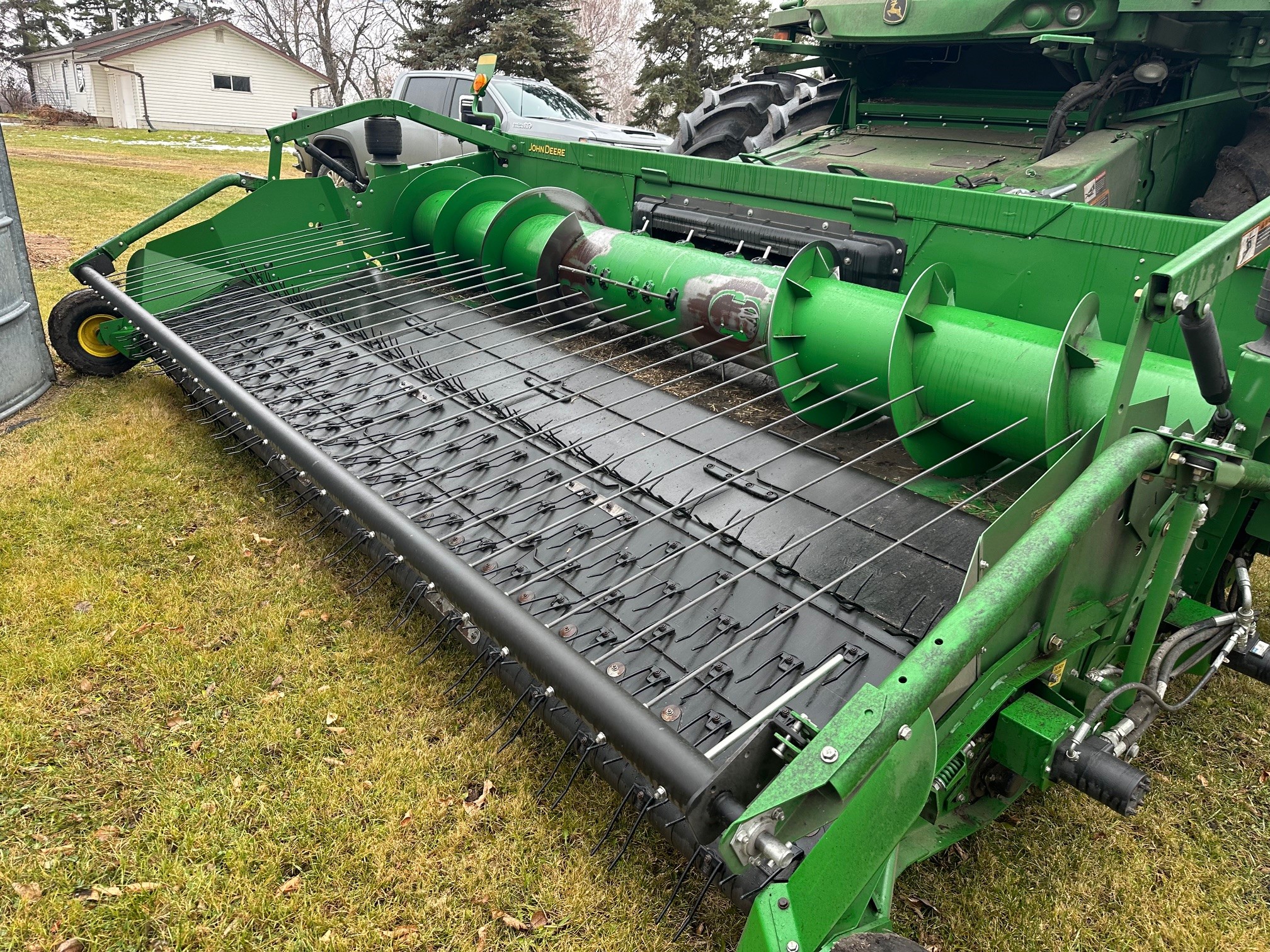 2017 John Deere S690 Combine