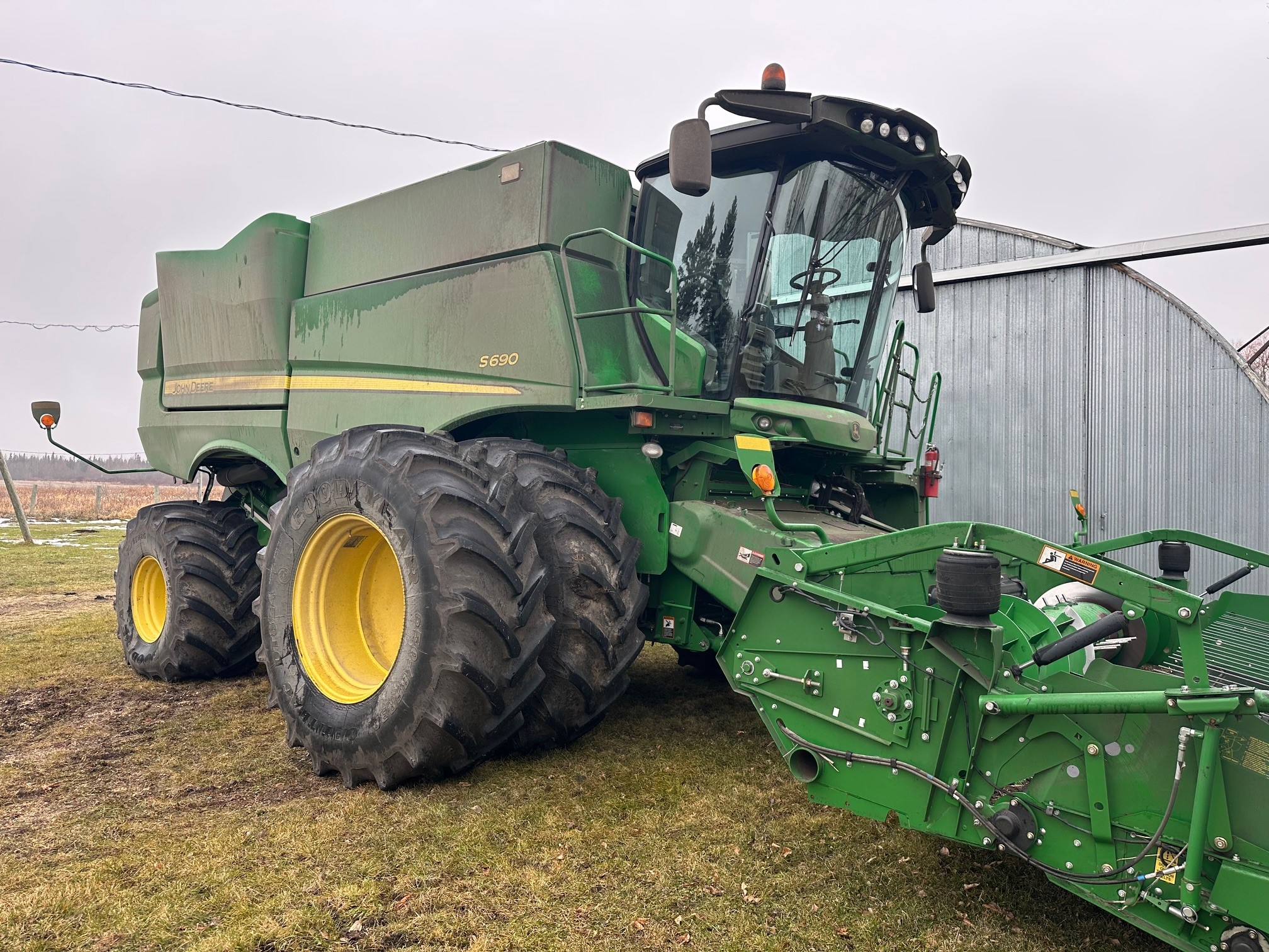 2017 John Deere S690 Combine