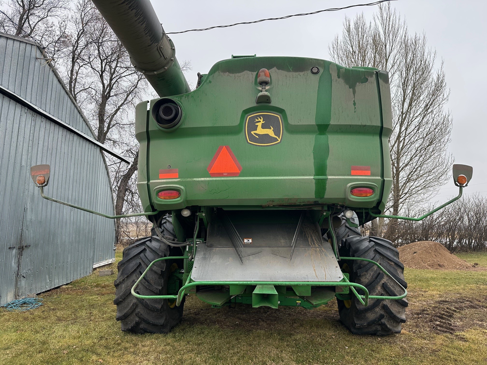 2017 John Deere S690 Combine