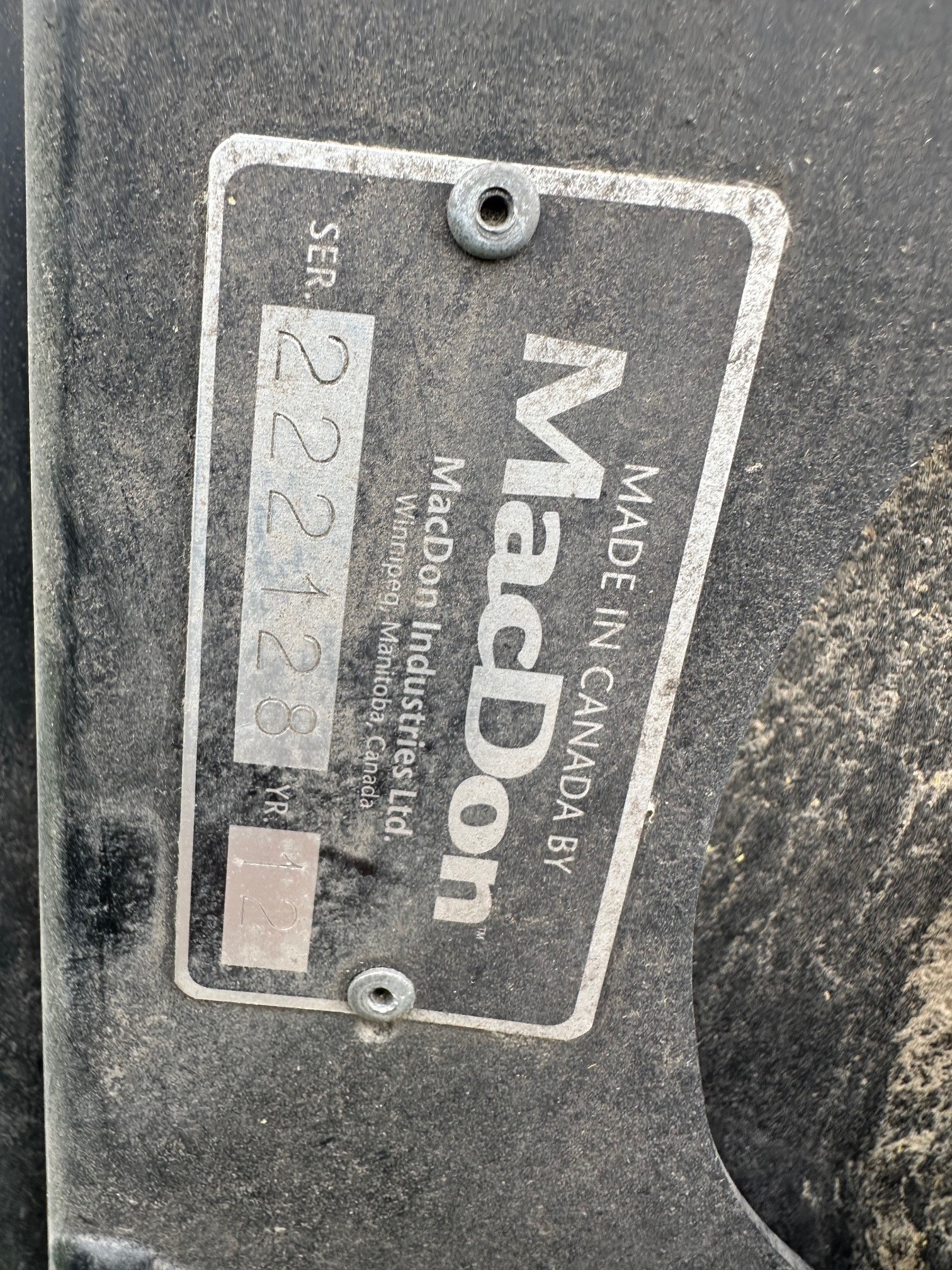 2012 MacDon FD70- JD Header Combine